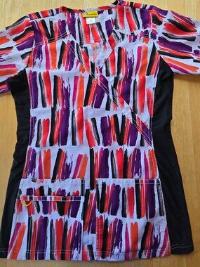 WonderWink Women's XS Short-Sleeve V-Neck Multicolor Pocketed Scrub Top